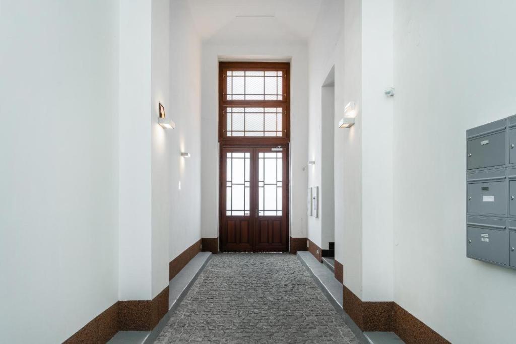 Nice Apartman In New Town Prague Lägenhet Exteriör bild