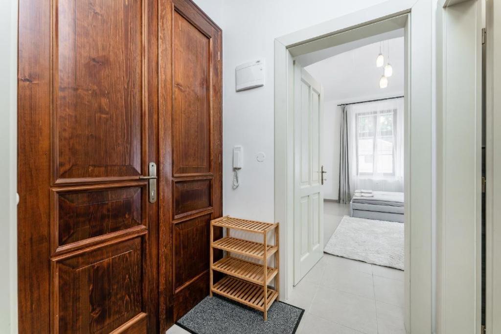 Nice Apartman In New Town Prague Lägenhet Exteriör bild