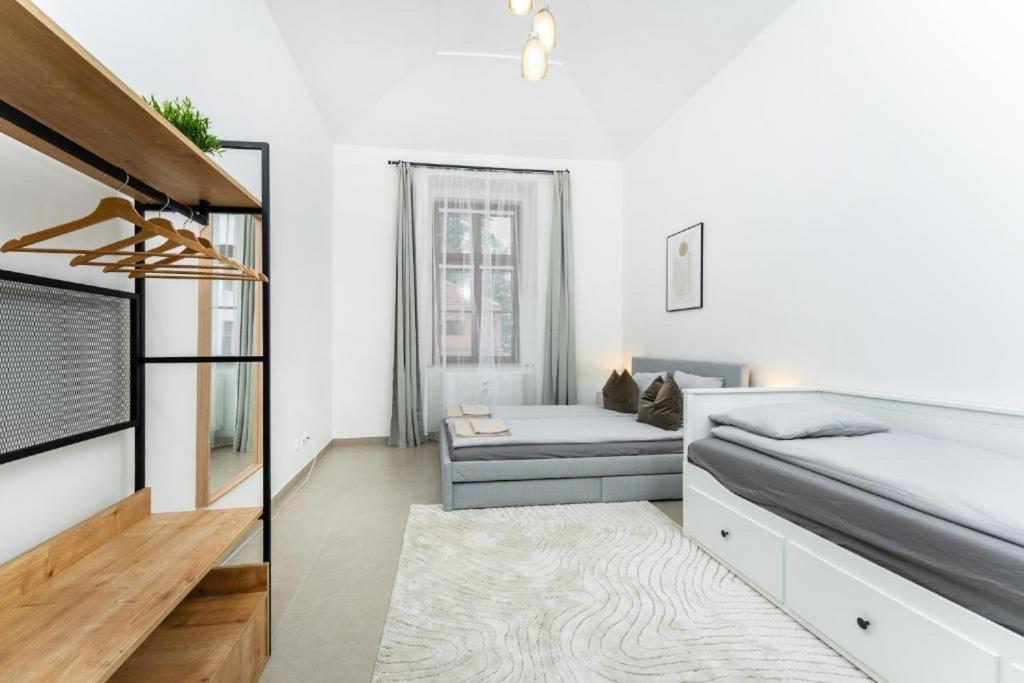 Nice Apartman In New Town Prague Lägenhet Exteriör bild