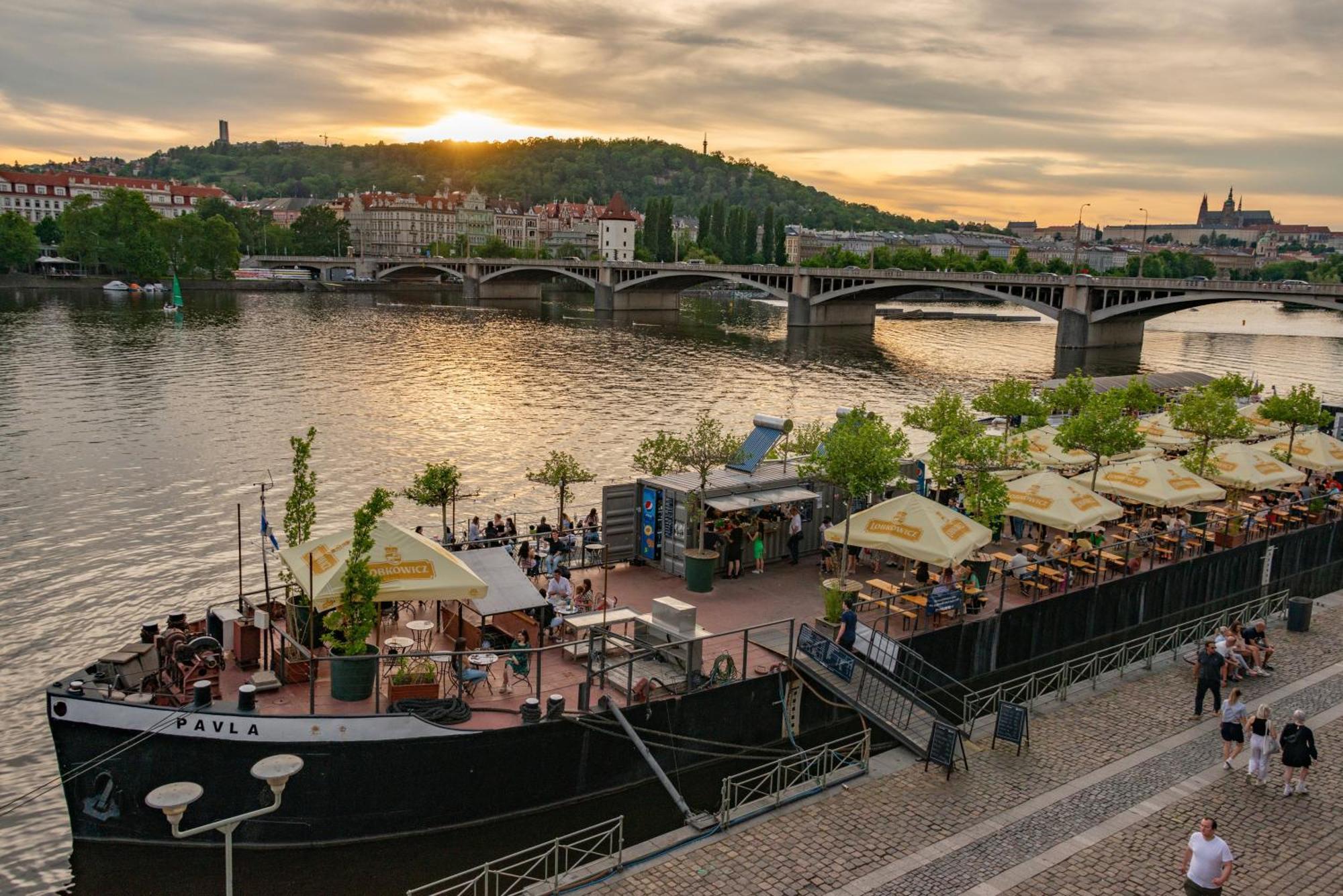 Nice Apartman In New Town Prague Lägenhet Exteriör bild